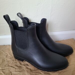 Sam Edelman Tinsley Black Chelsea Rain Boot Size 8